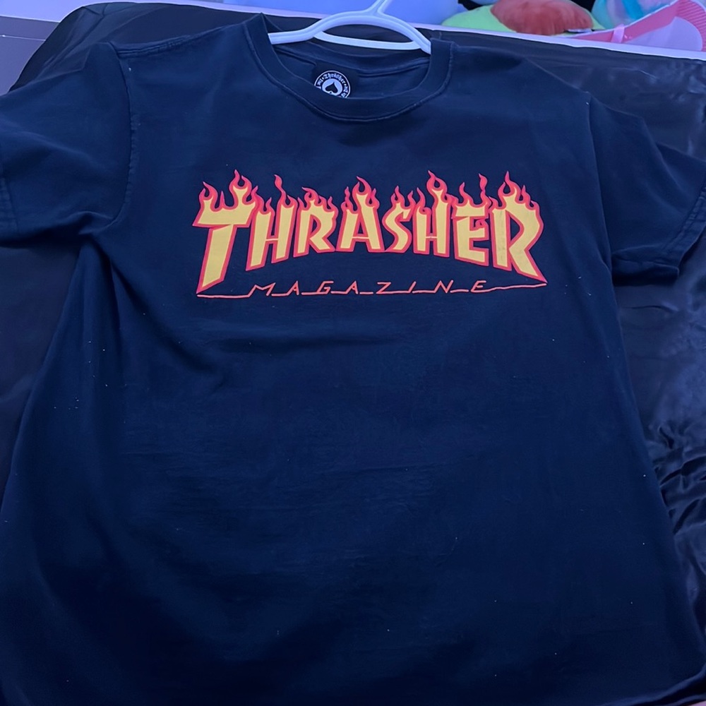 plain black thrasher size small